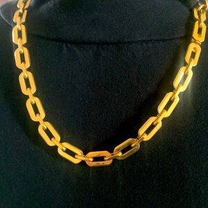 Chain gold necklace